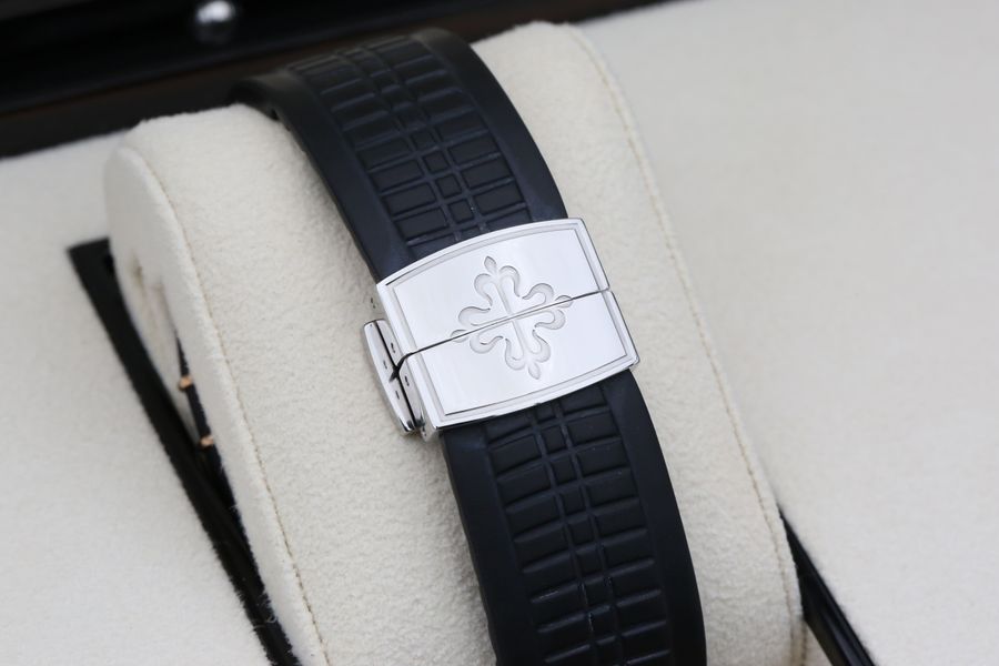 Patek Philippe Aquanaut 5167A-001